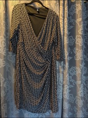 Chaps Black & White Geometric Wrap Dress